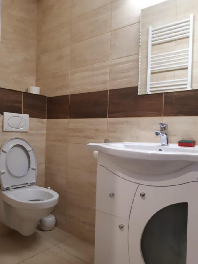 סיביו Hunyadi Budget Ciresica מראה חיצוני תמונה